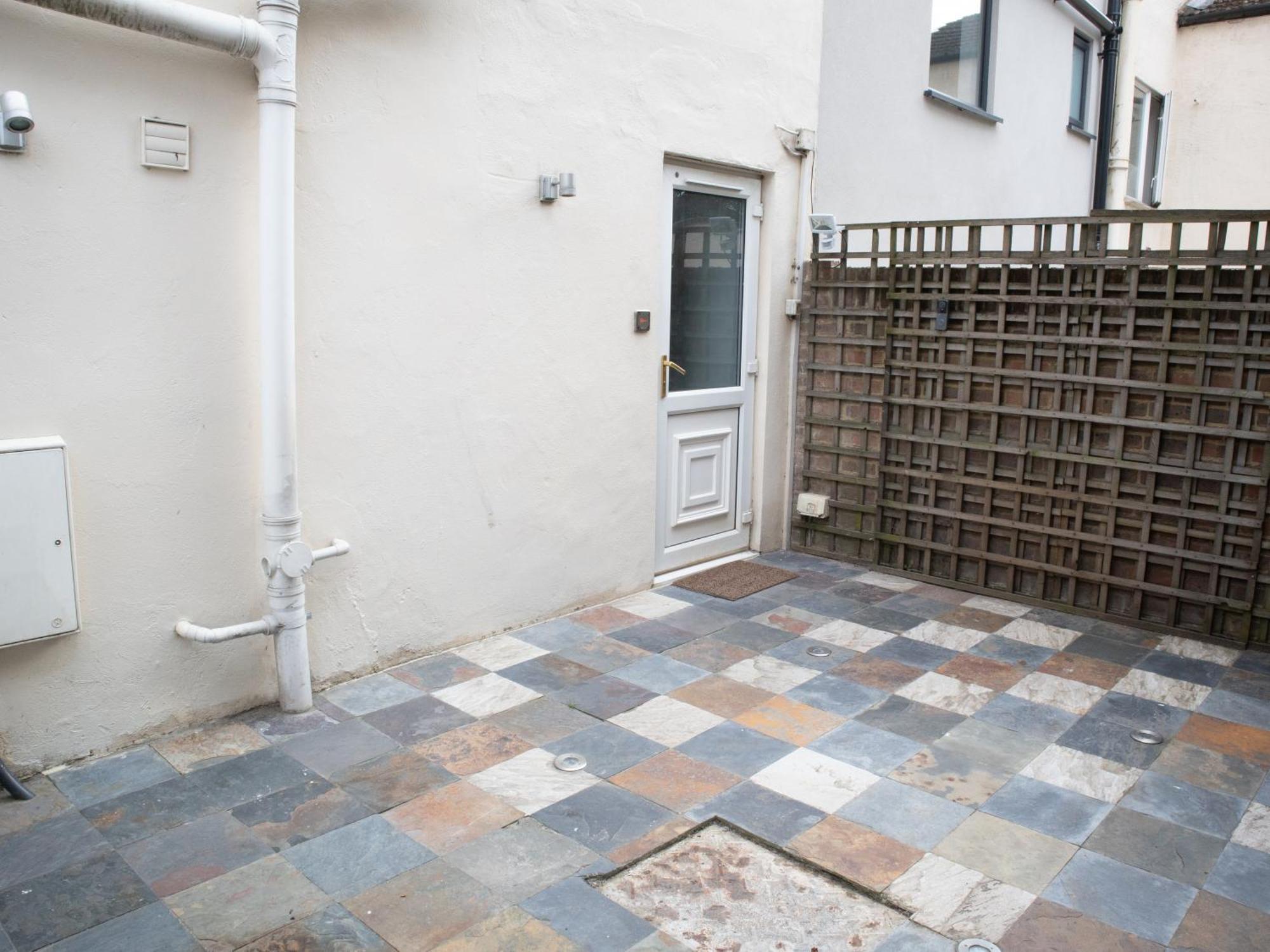 Ferienwohnung Bright Private Terrace - Free Private Parking - Tv - Wifi - Netflix London Borough of London Borough of Croydon Exterior foto